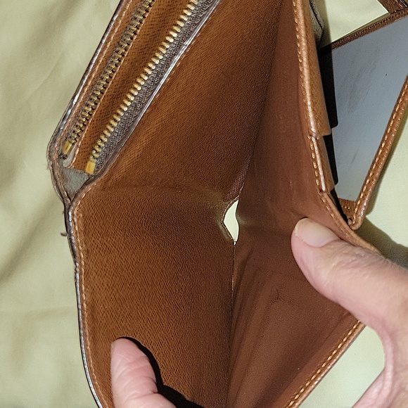 LV MONO Short Zippy Wallet with card case - Picture 12 of 17